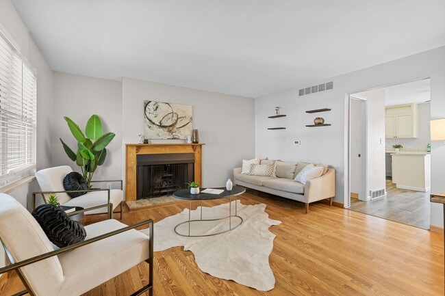 Photo - 4621 S Lowell Blvd