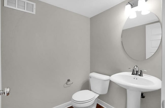 Photo - 8233 Bostic Dr