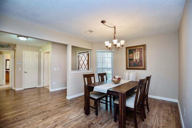 Photo - 3334 S Sutton Square