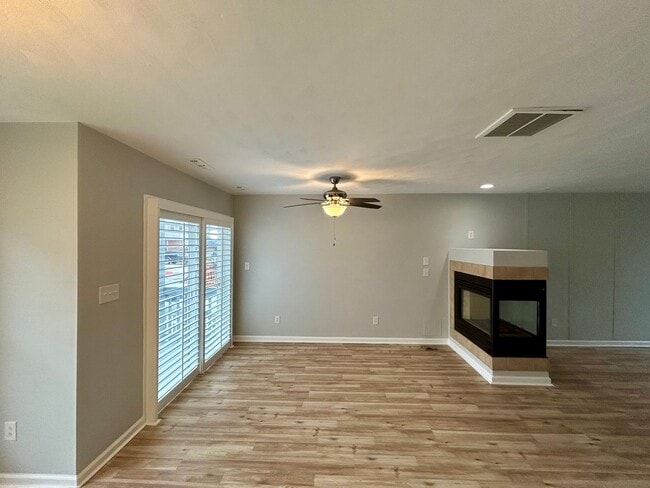 Photo - 1420 W Ocean View Ave