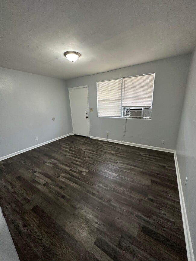 Photo - 2002 Palafox St