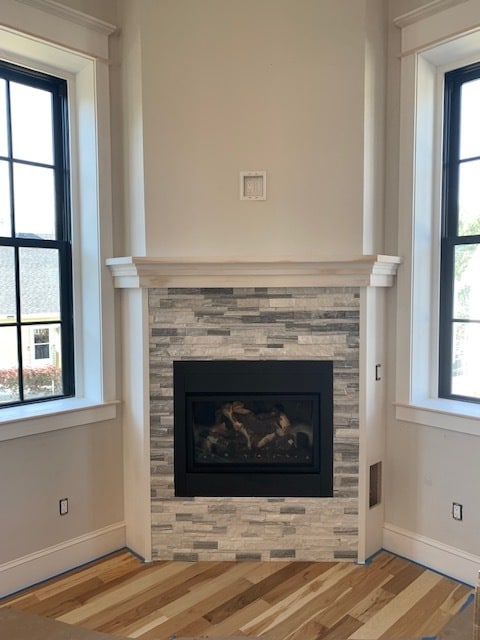 Gas fireplace - 16 Pierce St
