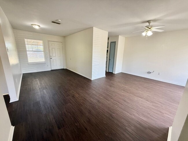Photo - 15210 Oaks W Dr