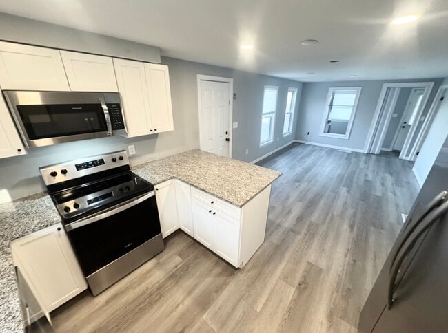 Completely Renovated Less Than A Year Ago! - 1392 Candia Rd Unit 1392 Candia Rd