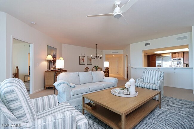 Photo - 60 Seagate Dr Unidad 704