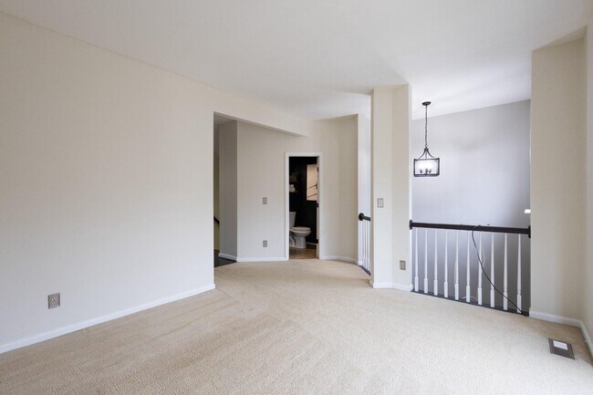 Photo - 15514 Port Washington Ct