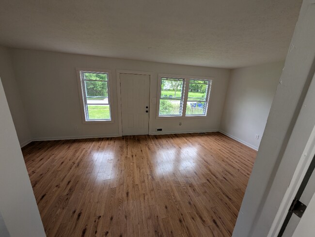 Photo - 9338 Mt Auburn Ave Unit 5