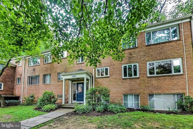 Photo - 10501 Montrose Ave Unit 103