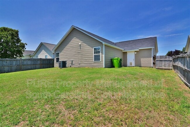 Photo - 321 Legend Oaks Dr