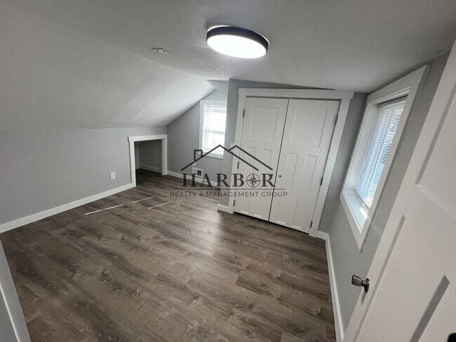 Photo - Newly Remodeled 2 Bedroom + Bonus Room Home