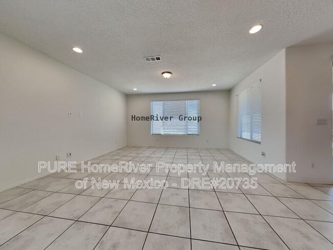 Photo - 3107 Farragut St NE