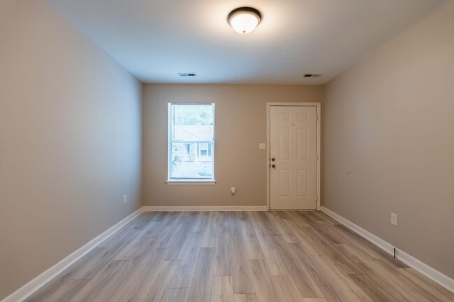 Photo - 616 Hilltop Dr