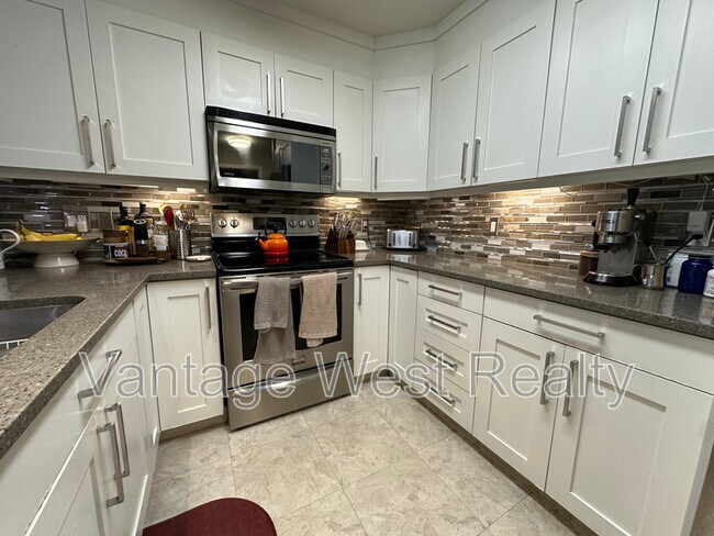 Photo - 1950-1950 Durnin Rd