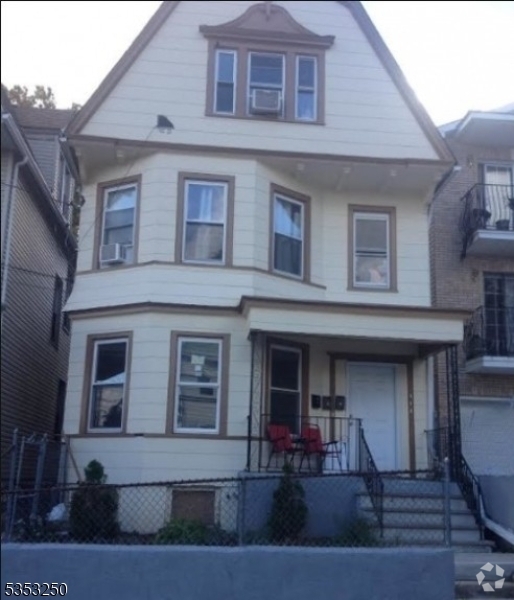 Building Photo - 58 Arlington Ave Rental