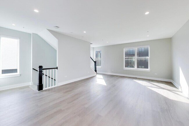 Photo - 5424 Old Orchard Rd