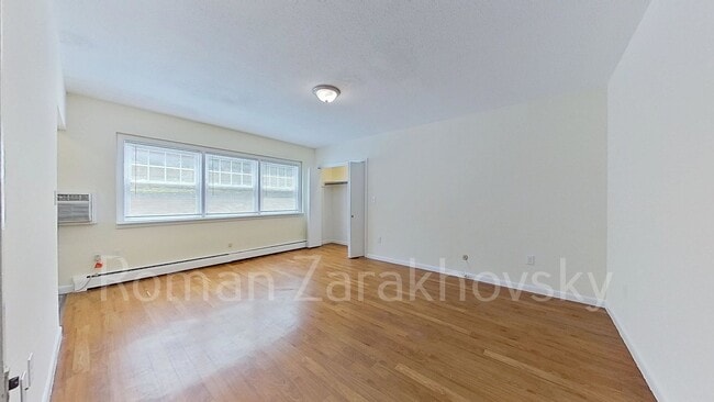 Photo - 2018 Commonwealth Ave Unit 3