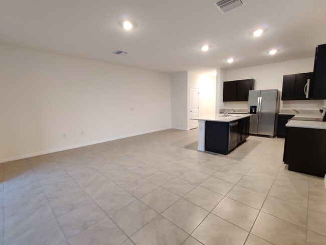 Photo - 423 Whispering Oaks Ct