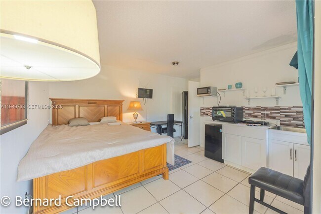 Photo - 129 SE 5th St Unit 1-4