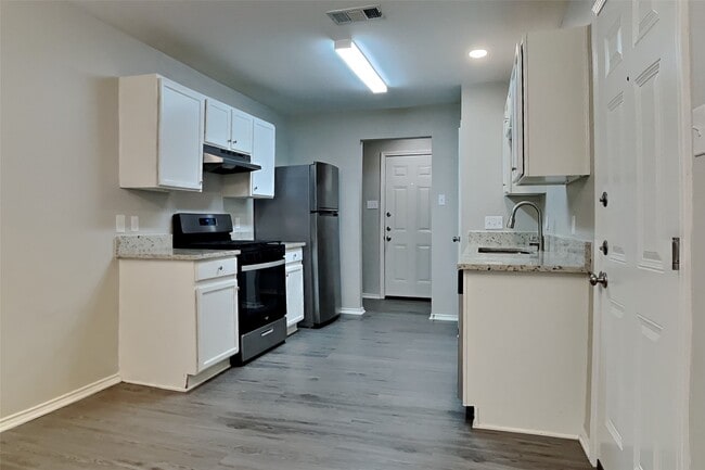 Photo - 19710 Twisted Creek Dr