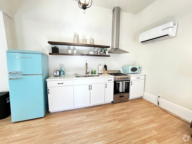 Building Photo - 261 27th St Unit 261 27th St  - 2 Rental