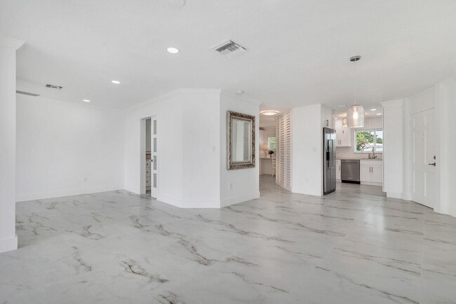 Photo - 331 Tequesta Dr Unit 223