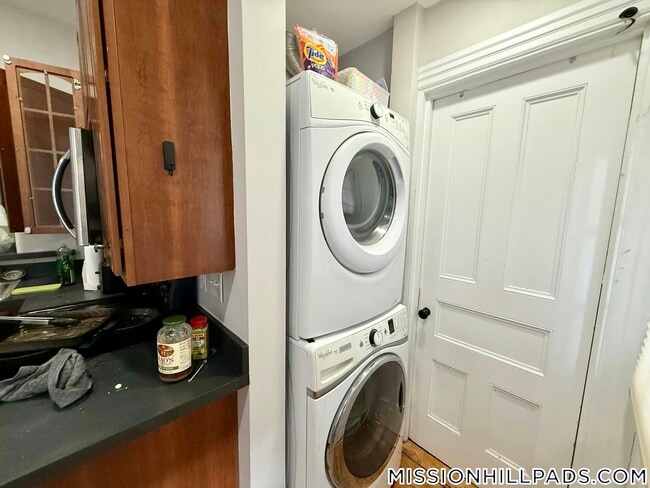 Photo - 126 Calumet St Unit 2