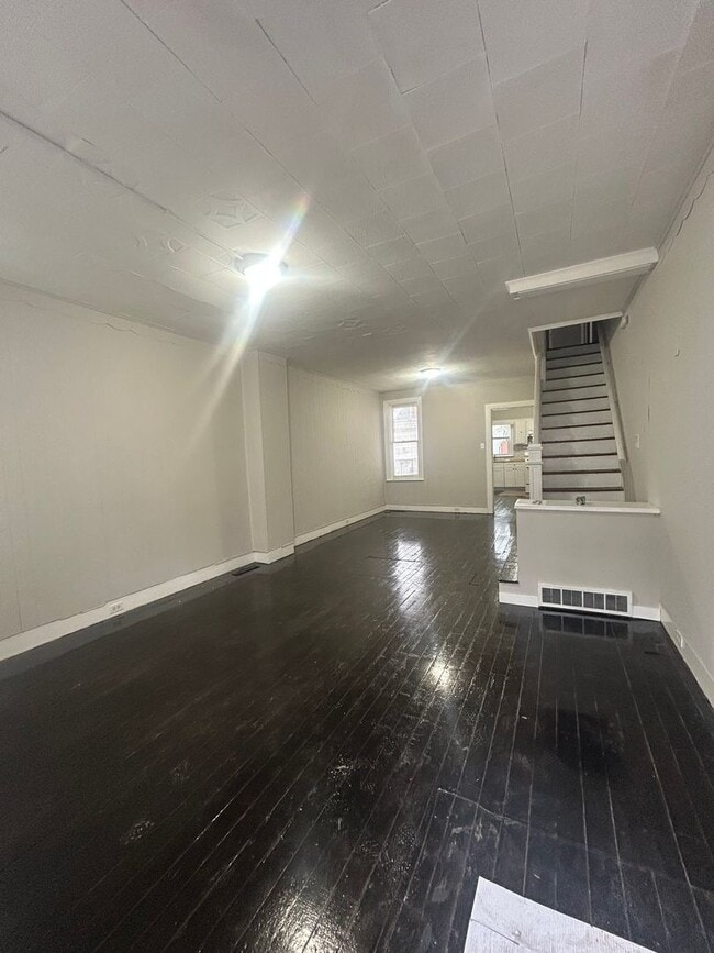 Photo - 4 Bedroom in York City