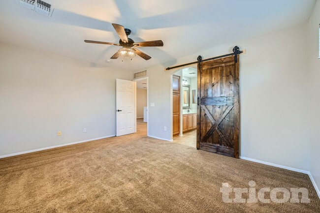 Photo - 1351 E Stirrup Ln