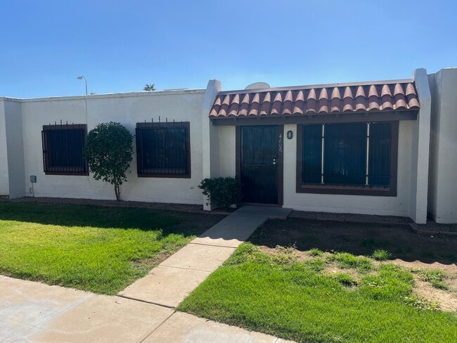 Building Photo - 4606 W Desert Crest Dr