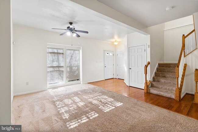 Photo - 406 Horizon Ln