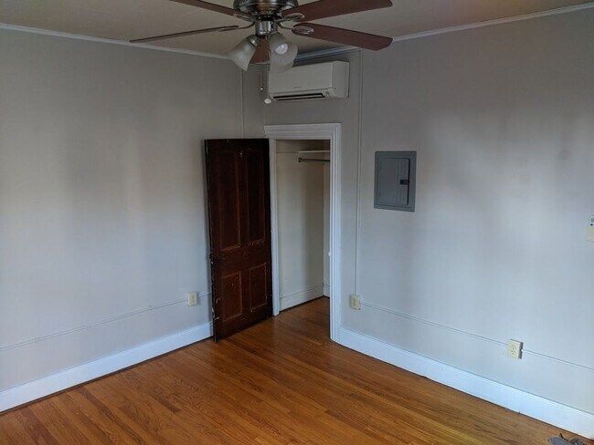 Photo - 1017 Green St Unit 2R