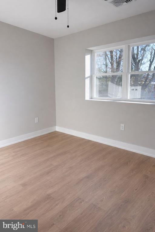 Photo - 872 Haddon Ave