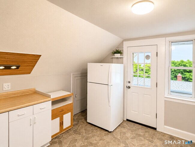Photo - 386 Brightwood Ave Unit 3