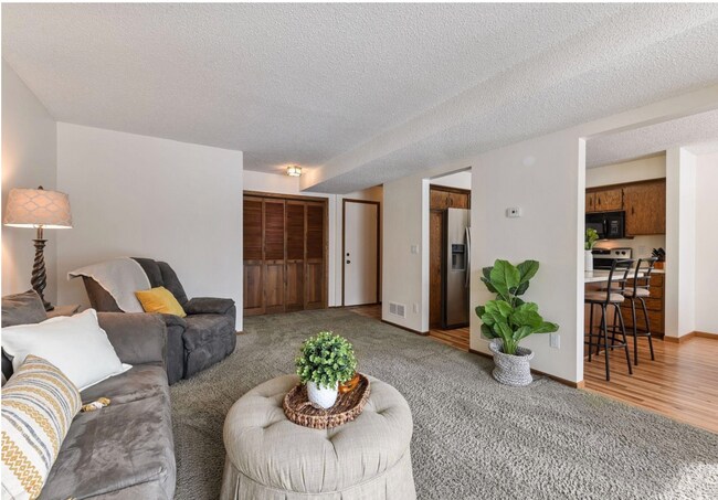 Photo - 1620 Cope Ave E