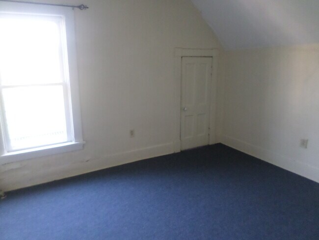 Photo - 128 Colchester Ave Apartments Unit #3
