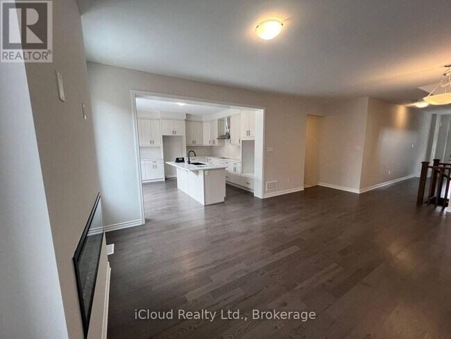 Photo - 1407 Hearns Pl