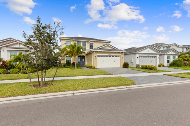 Photo - 13548 Spruce Pne Dr