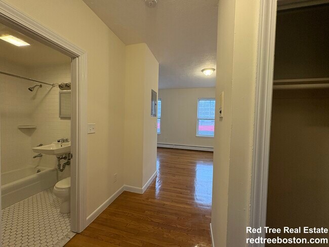 Photo - 172 N Beacon St Unit 3