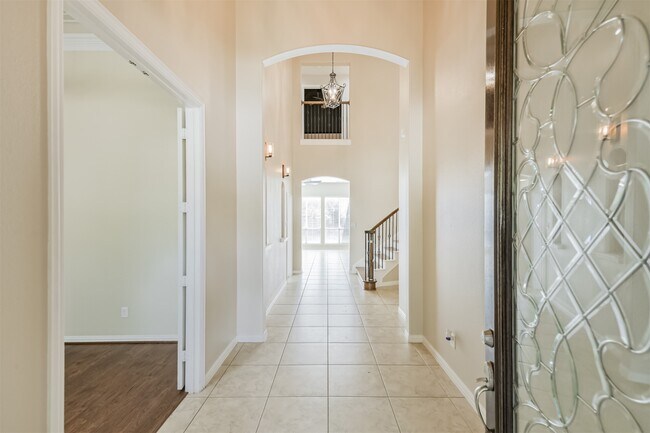 Photo - 8902 Lilac Springs