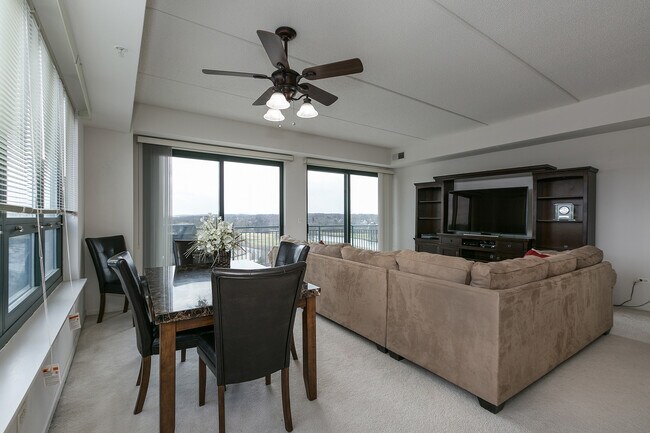 Photo - 6420 Double Eagle Dr Unit 613