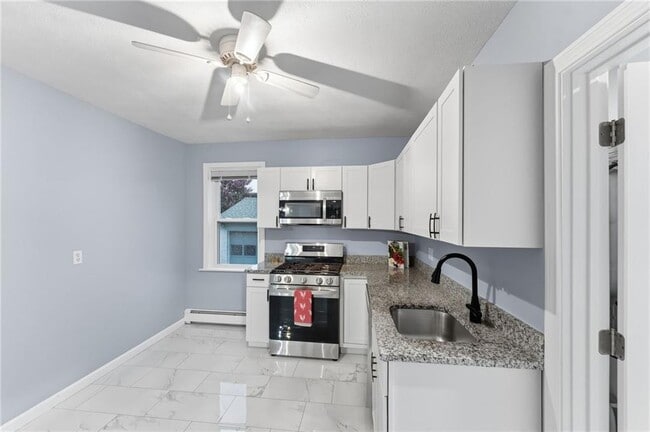 Photo - 108 Waterman Ave Unidad 2