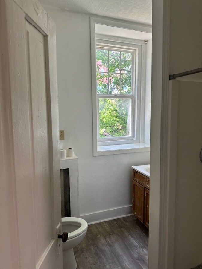 Photo - "Charming 1-Bedroom Haven in Duluth's Heart – Ideal Urban Oasis!"