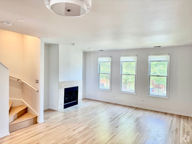 Building Photo - 1002 N Crosby St Rental
