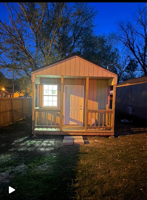 Photo - 1743 Davis Ln