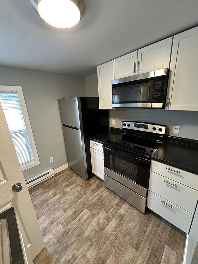 Building Photo - 138 E Stockbridge Ave Unit 138 E Stockbridge