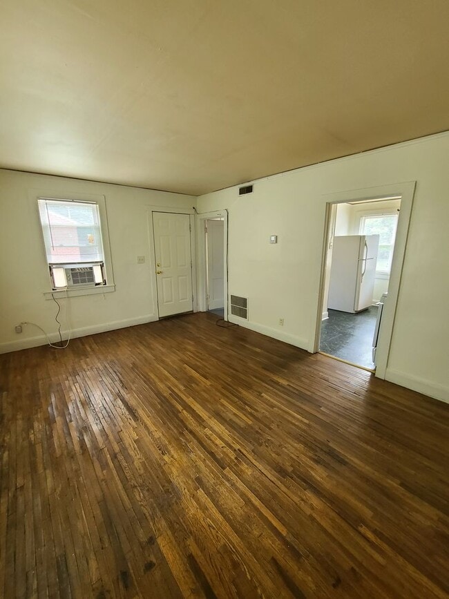 Photo - 1819-1821 N Madison Unit 1819