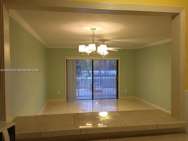 Photo - 9301 SW 92nd Ave Unidad 210C