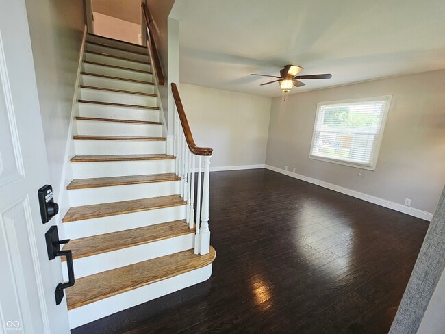 Photo - 428 Maxwell Rd