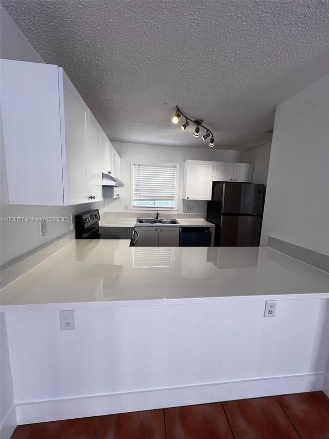 Photo - 6215 SW Kendale Lakes Cir Unit 272