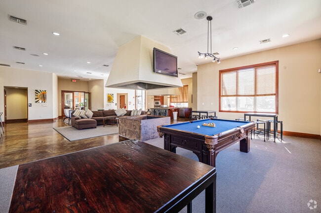 Casa club - 1200 Acqua Luxury Lifestyle Apartments